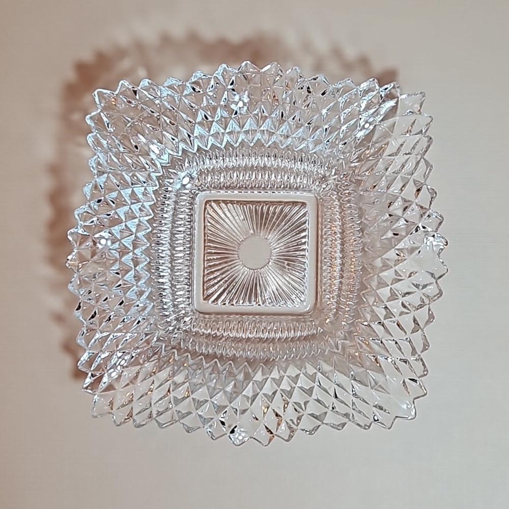 Vintage Indiana Glass Co Square Ruffled Diamond Point Candy Nut Dish Bowl